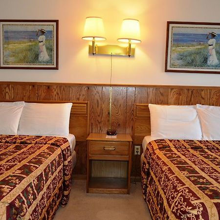 Viking Motel Lindsborg Стая снимка