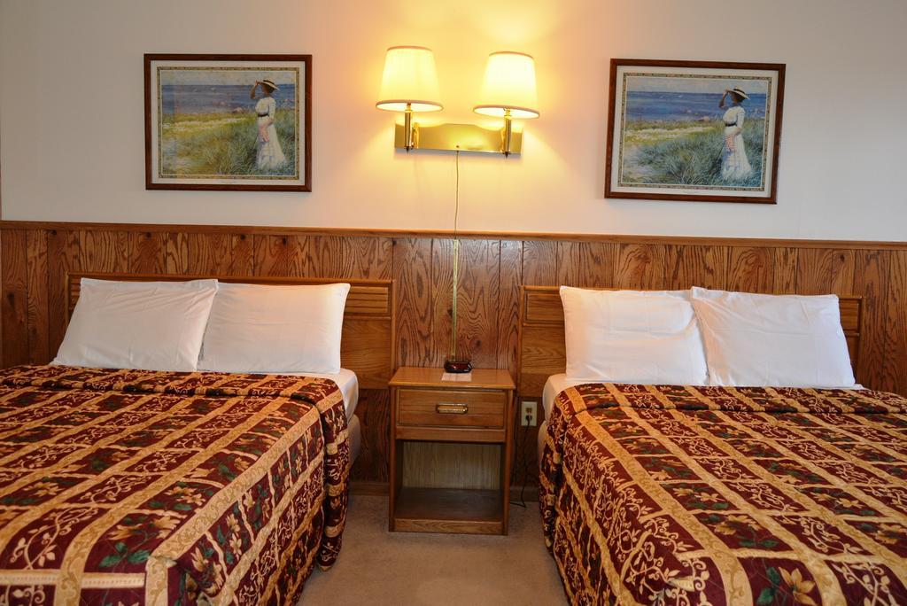 Viking Motel Lindsborg Стая снимка