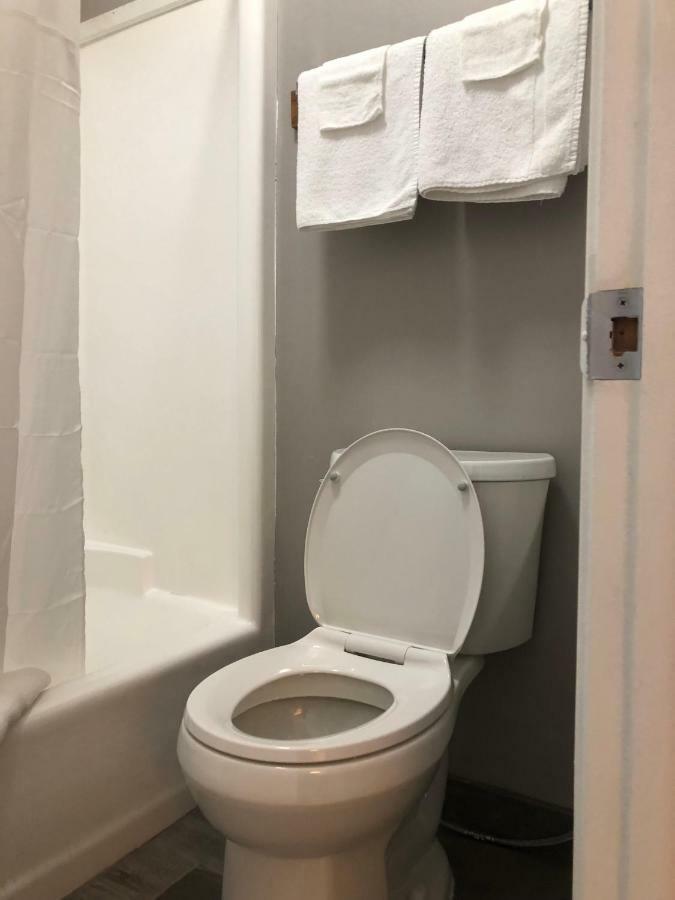 Viking Motel Lindsborg Екстериор снимка