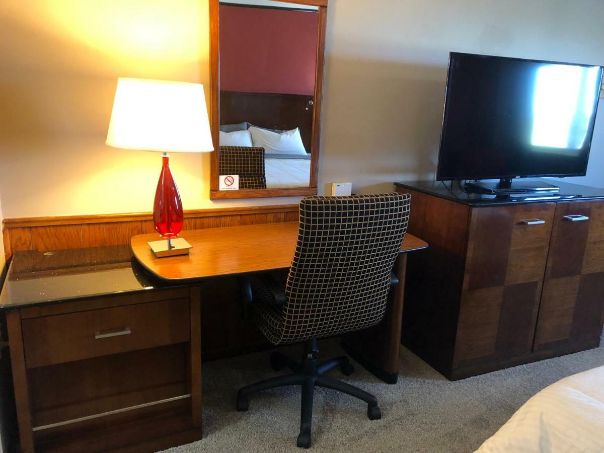Viking Motel Lindsborg Екстериор снимка