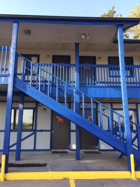 Viking Motel Lindsborg Екстериор снимка